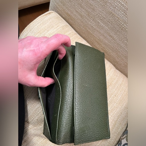 Gucci Logo Wallet - Picture 6 of 9